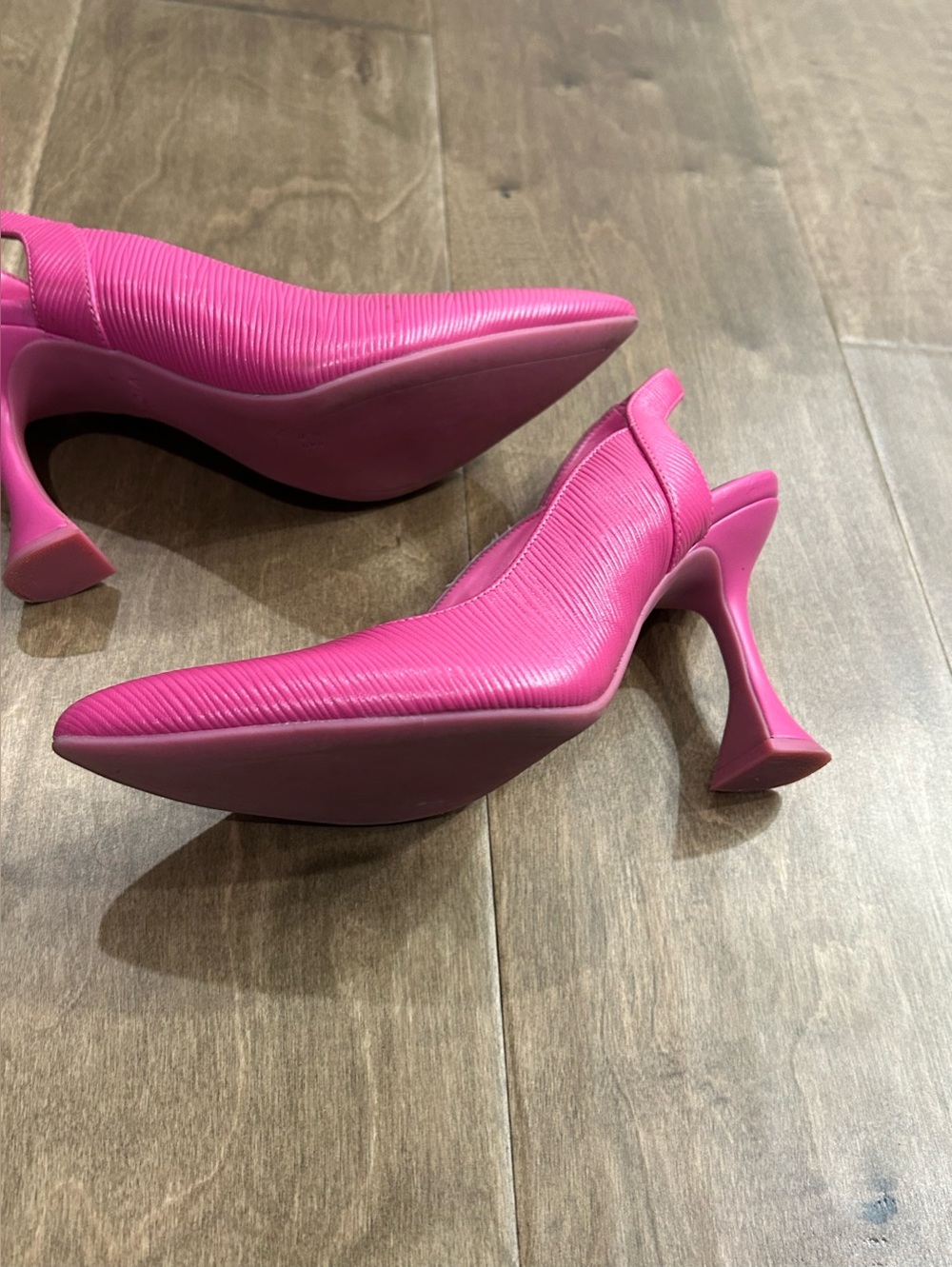 Vionic Hot Pink Slingback ribbed Pointed-Toe Heels 7 - Picture 2 of 13